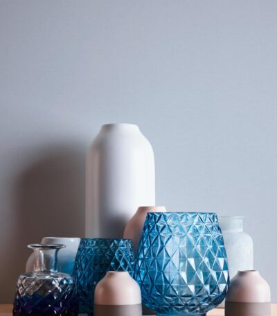 Blue non-woven vinyl wallpaper in elegant design