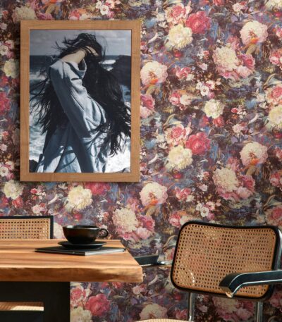 Colorful non-woven vinyl wallpaper with offset pattern