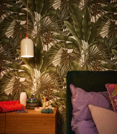 Green non-woven vinyl wallpaper with nature-inspired design