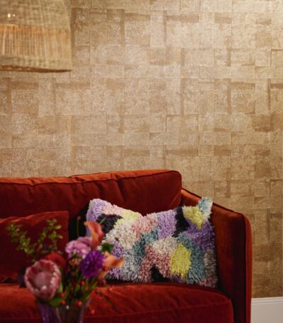 Gold non-woven vinyl wallpaper with elegant pattern
